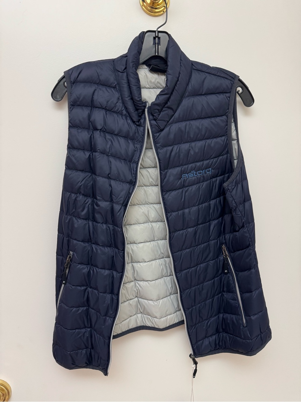 Storia Quilted Navy and Light Gray Reversible Puffer Vest